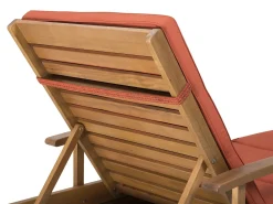 Beliani Akaasiapuinen Aurinkotuoli Tummanpunaisella Pehmusteella Java Fashion