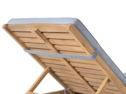 Beliani Aurinkotuoli Sinisella Pehmusteella Cesana Clearance