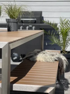 Beliani 6-Istuttava Ulkoruokailuryhma Alumiini Vaalea Puu Nardo Hot