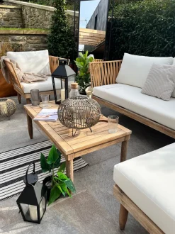 Beliani 4-Istuttava Ulkosohvaryhma Akasiapuu Vasenk. Valkoinen Cremona Online