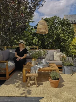 Beliani 4-Istuttava Ulkosohvaryhma Akaasia Oikeak. Vaalea Puu Timor Fashion