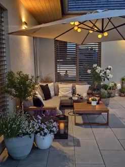 Beliani 4-Istuttava Ulkosohvaryhma Akaasia Oikeak. Vaalea Puu Timor Fashion