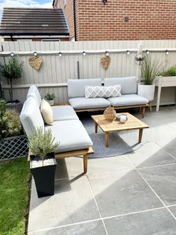 Beliani 4-Istuttava Ulkosohvaryhma Akaasia Vaalea Puu/Harmaa Frascati Best