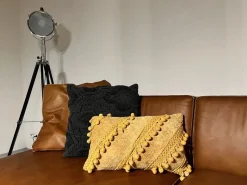 Beliani Koristetyyny 30 X 50 Cm Keltainen Ayroor Flash Sale