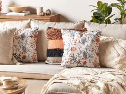 Beliani Koristetyyny Sametti Monivarinen 45 X 45 Cm Montbretia Hot