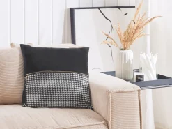 Beliani Koristetyynysetti 45 X 45 Cm Musta / Valkoinen Kinwat New