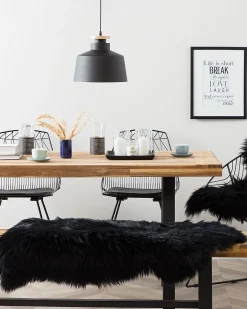 Beliani Lampaantalja Musta Uluru Best Sale