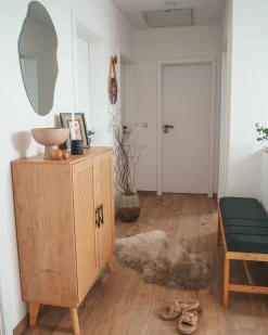 Beliani Lampaantalja Ruskea Uluru Fashion