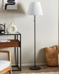 Beliani Lattiavalaisin Rauta Valkoinen/Musta Torysa Cheap