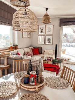 Beliani Lattiavalaisin Rottinki Luonnonvari/Musta Guaviare Clearance