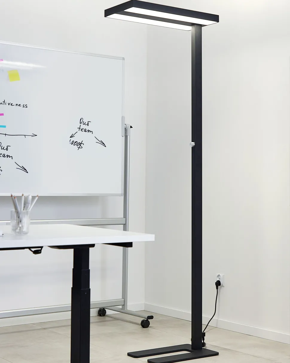 Beliani Led-Lattiavalaisin Alumiini Musta Taurus Fashion