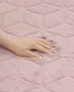 Beliani Matto Janiksen Tekoturkis Vaaleanpunainen 160 X 230 Cm Thatta Clearance