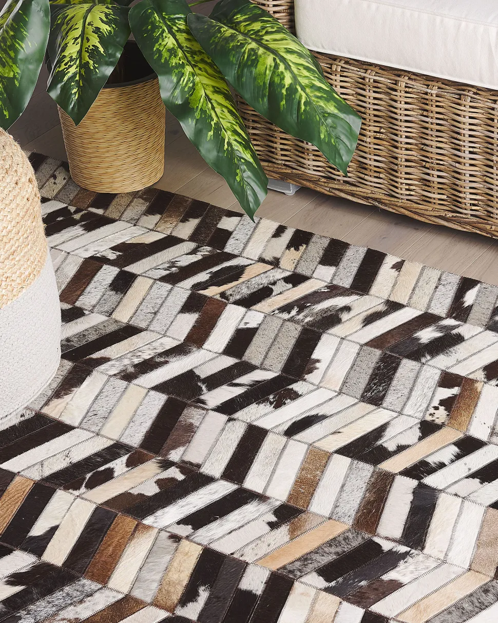 Beliani Matto Lehmannahka Ruskea/Valkoinen 160 X 230 Cm Akyele Clearance