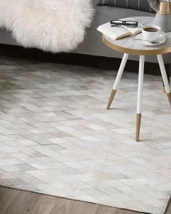 Beliani Matto Lehmannahka Valkoinen/Harmaa 160 X 230 Cm Maldan Shop