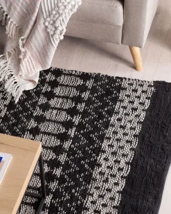 Beliani Matto Nahka Musta/Beige 140 X 200 Cm Sokun Cheap