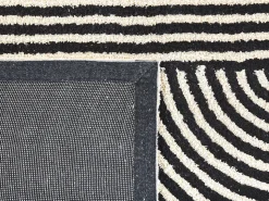 Beliani Matto Puuvilla Musta/Valkoinen 140 X 200 Cm Bareli Flash Sale