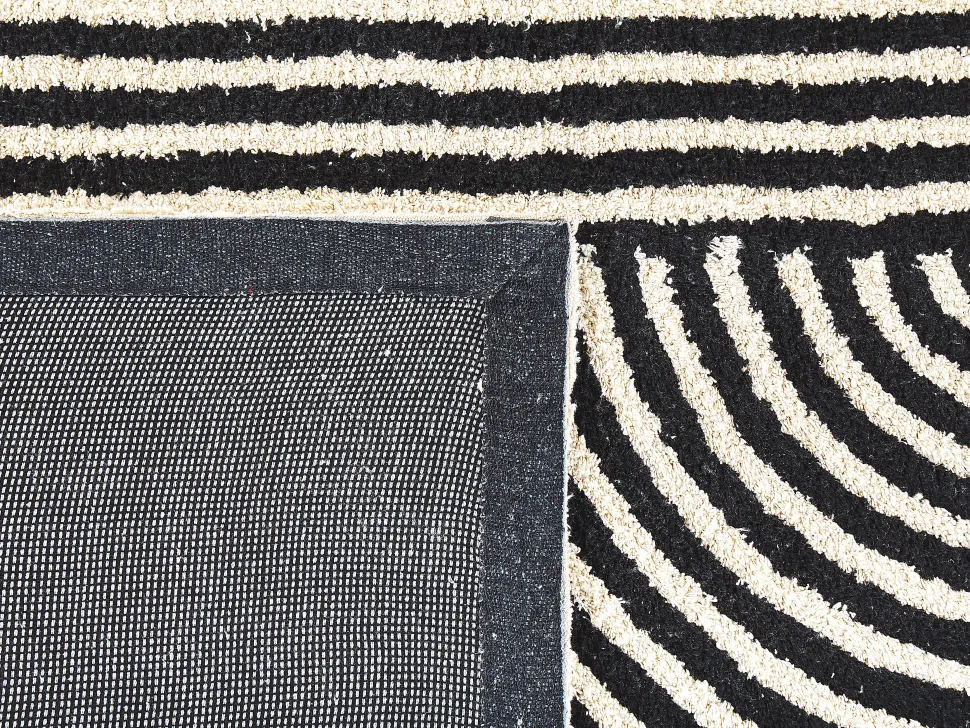 Beliani Matto Puuvilla Musta/Valkoinen 140 X 200 Cm Bareli Flash Sale