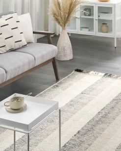 Beliani Matto Villa Luonnonvalkoinen 160 X 230 Cm Emirler Flash Sale