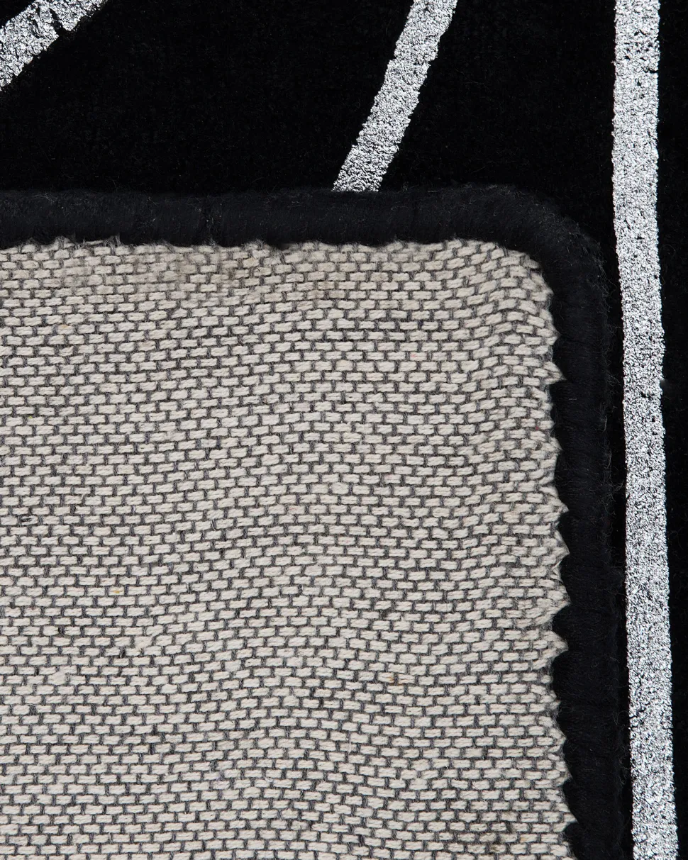 Beliani Matto Viskoosi Musta/Hopea 160 X 230 Cm Sibel Discount