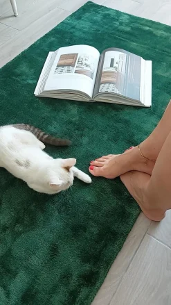 Beliani Matto Viskoosi Tummanvihrea 140 X 200 Cm Gesi Ii Fashion