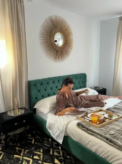 Beliani Parisanky Sametti Smaragdinvihrea 180 X 200 Cm Avallon Sale