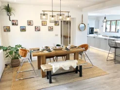 Beliani Penkki Musta Scania Sale