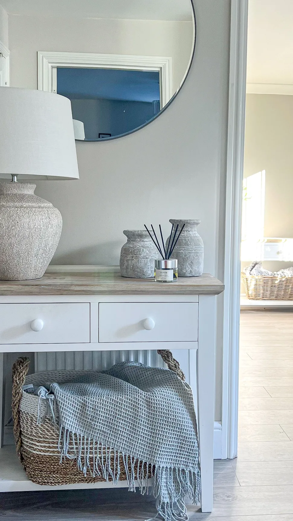 Beliani Poytavalaisin Keraaminen Kermanvalkoinen Caine Hot