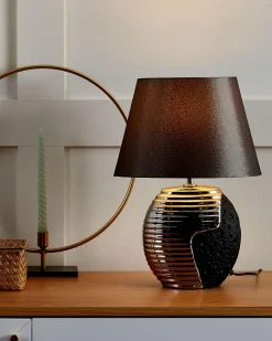 Beliani Poytavalaisin Posliini Musta/Hopea Esla Hot