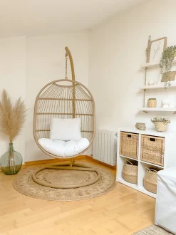 Beliani Riipputuoli Jalustalla Polyrottinki Luonnonvari Alba Discount