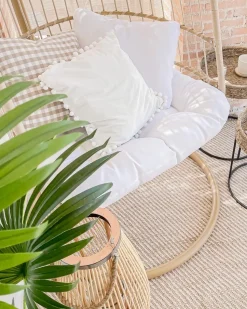 Beliani Riipputuoli Jalustalla Polyrottinki Beige Allera Store