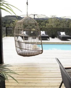 Beliani Riipputuoli Jalustalla Polyrottinki Beige Allera Store