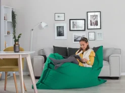 Beliani Sakkituoli Kangas Smaragdinvihrea 140 X 180 Cm Fuzzy Fashion