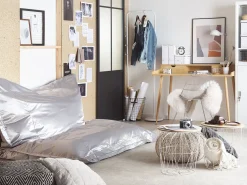 Beliani Sakkituoli Nailon Hopea 180 X 230 Cm Fuzzy Cheap