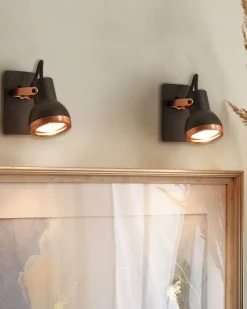 Beliani Seinavalaisin Rauta Musta/Kupari 2 Kpl Baro Sale