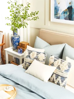 Beliani Sivupoyta Lasitasolla Valkoinen Attu New