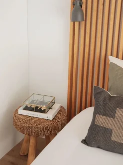 Beliani Sivupoyta Tiikki Vaaleanruskea Kelsey Discount