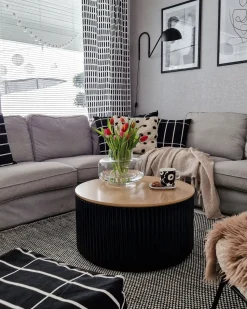 Beliani Sohvapoyta Säilytystila Vaalea Puu/Musta Kirkwood New