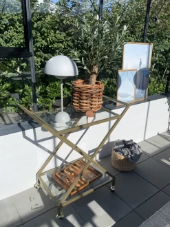 Beliani Tarjoiluvaunu Lasitasolla Rauta Kirkas/Kulta Ivera Cheap