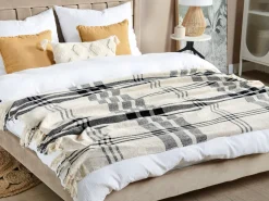 Beliani Torkkupeitto Puuvilla Luonnonvalkoinen/Musta 130 X 170 Cm Yuvali Outlet