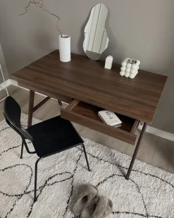 Beliani Tyopoyta 2 Laatikkoa Tumma Puu 120 X 70 Cm Sheslay Hot