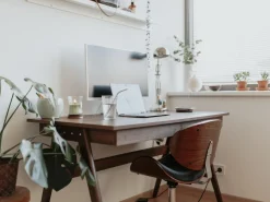 Beliani Tyopoyta 2 Laatikkoa Tumma Puu 120 X 70 Cm Sheslay Hot