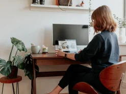 Beliani Tyotuoli Keinonahka Musta Rotterdam Best Sale