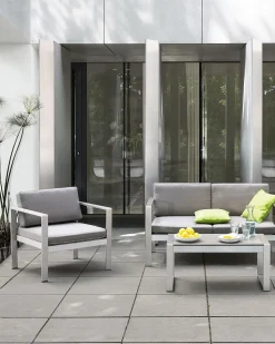 Beliani Vaaleanharmaa Alumiininen Puutarhatuoli Salerno New